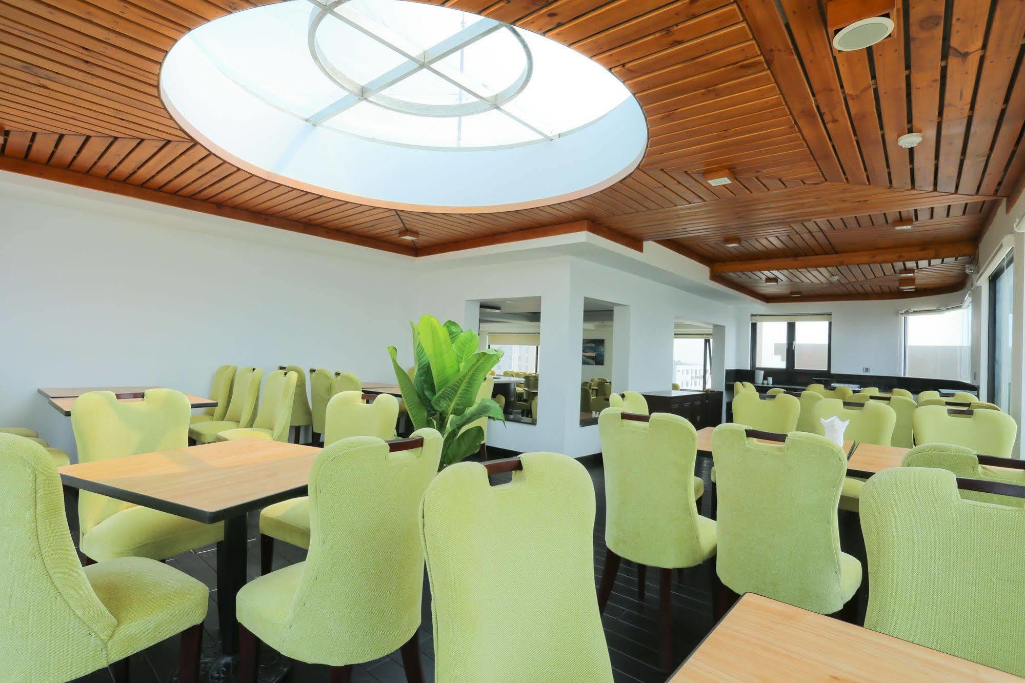 Ocean Haven Hotel Da Nang Exterior photo